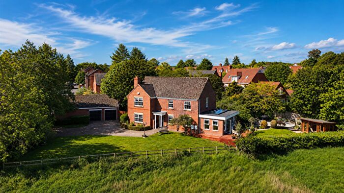 5 Bedroom Detached House For Sale In The Burrows, Newbold On Stour, Stratford-Upon-Avon, CV37