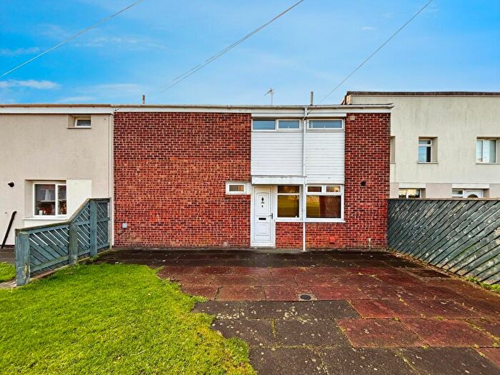 3 Bedroom Semi Detached House For Sale In Chesters Avenue, Longbenton, Newcastle Upon Tyne, NE12