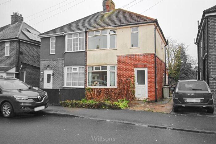 3 Bedroom Semi Detached House For Sale In Queens Road, Skegness, PE25