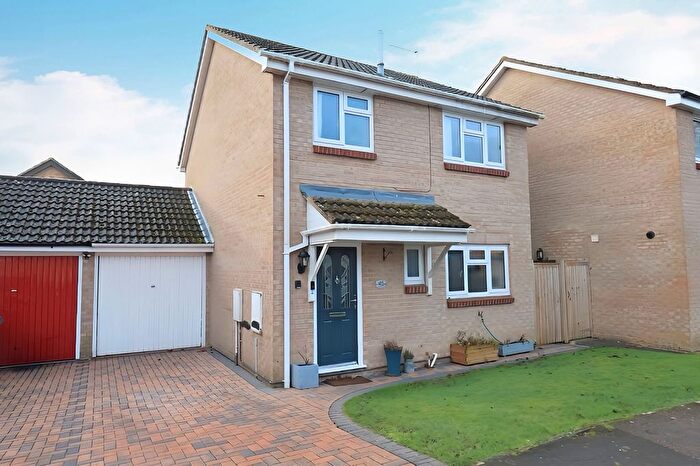 3 Bedroom Detached House For Sale In Burwell Meadow, Witney, OX28