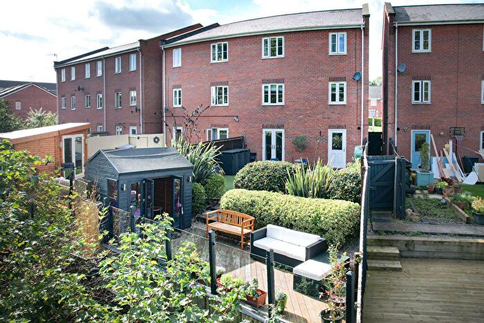 4 Bedroom Semi Detached House For Sale In Noskwith Street, Ilkeston, DE7