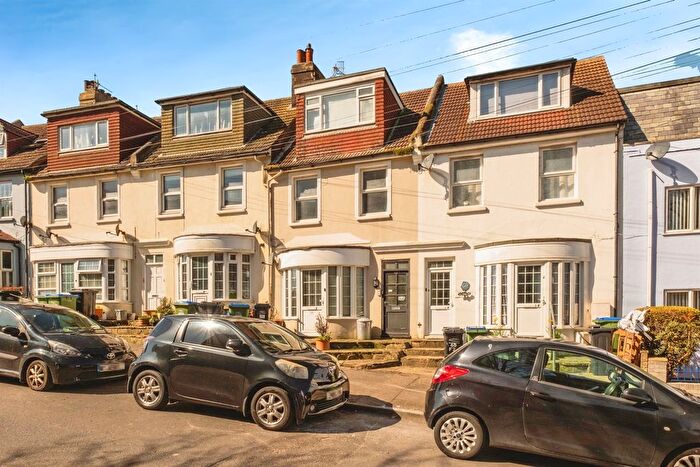 2 Bedroom Maisonette For Sale In Broad Street North, Seaford, BN25