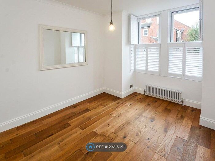 1 Bedroom Flat To Rent In Wealstone, Harrow, HA3