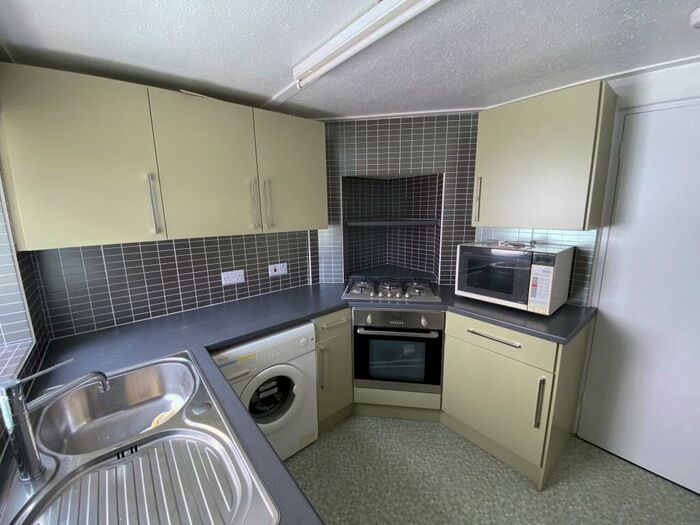 1 Bedroom Terraced House To Rent In Heath Road, LU7