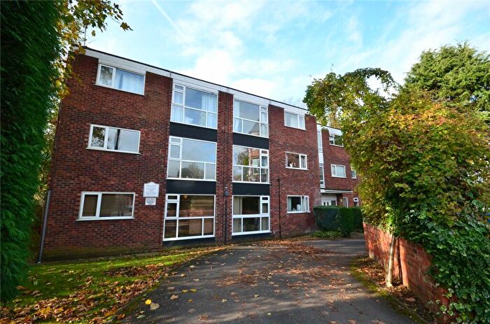 Garage / Parking To Rent In Hague Court - Garage, Didsbury, Manchester, Greater Manchester, M20