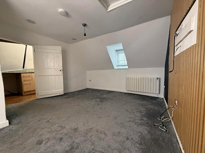 1 Bedroom Flat To Rent In High Street, Halstead, Essex, CO9