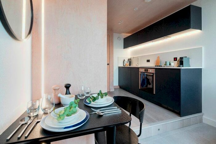 2 Bedroom Flat To Rent In Rg Sg Apartment . Sky Gardens, Manchester, M15