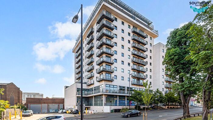 1 Bedroom Flat For Sale In Flat Sutton Park Road, SM1