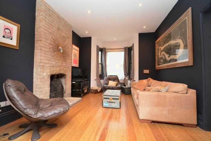 2 Bedroom Flat To Rent In Albert Road, Westbrook, Margate, CT9