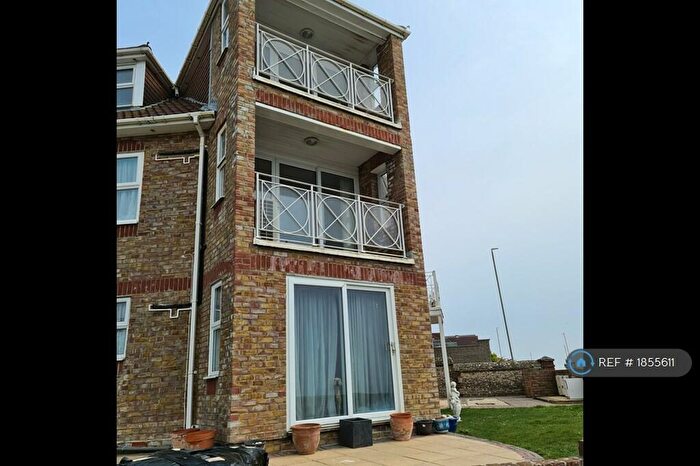 3 Bedroom Flat To Rent In Frederick House, Rottingdean, Brighton, BN2