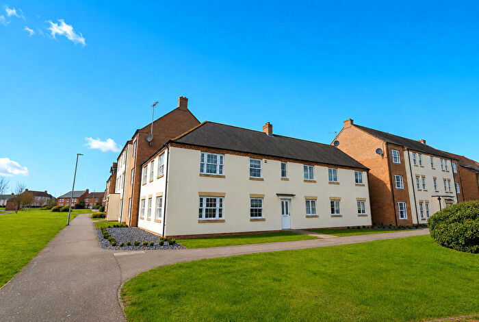 2 Bedroom Flat To Rent In Longchamp Drive, Ely, CB7
