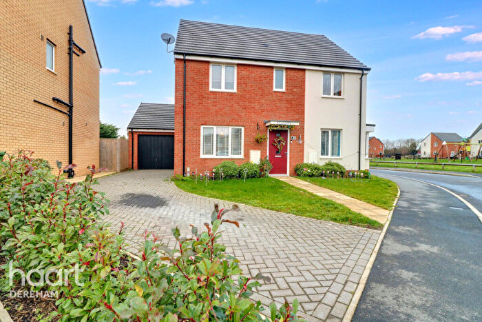 4 Bedroom Detached House For Sale In Caddow Close, Norfolk, NR19