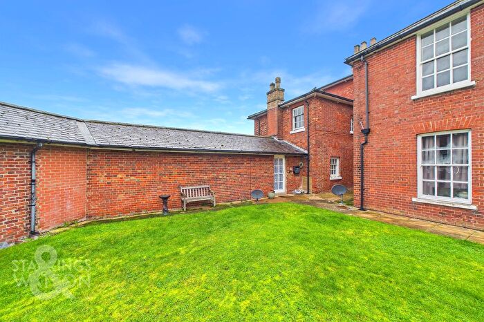2 Bedroom Flat For Sale In Ipswich Road, Pulham Market, Diss, IP21