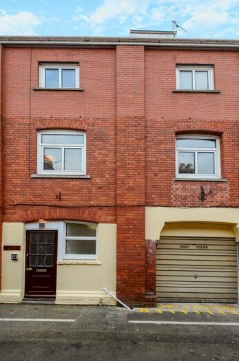 3 Bedroom Town House To Rent In Helen Lane, Weymouth, Dorset, DT4