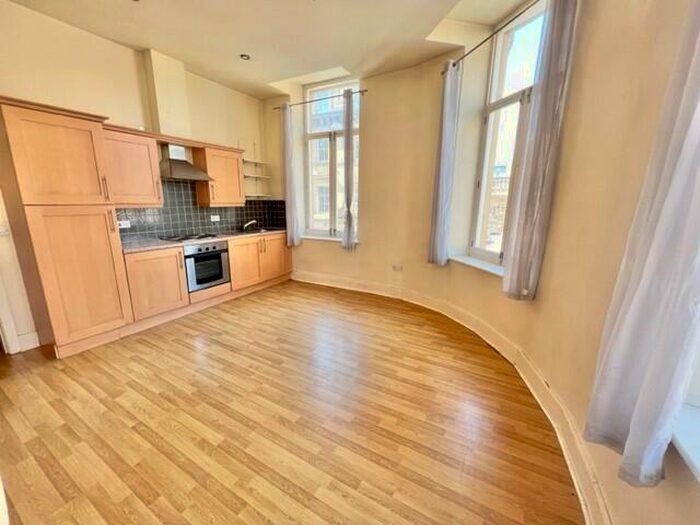 1 Bedroom Apartment To Rent In Landown House, Halifax, HX1