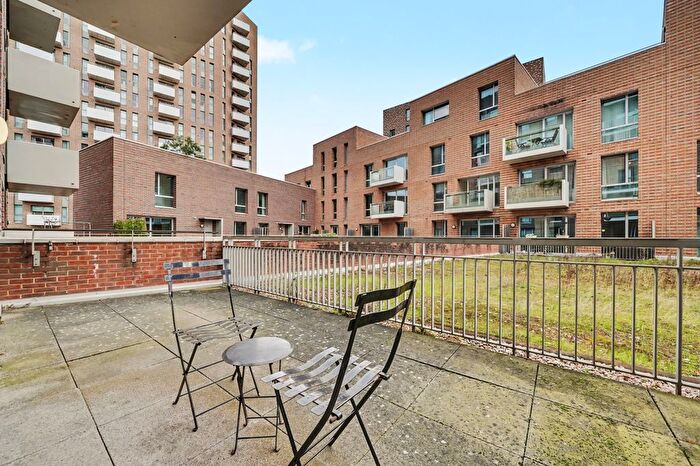 2 Bedroom Flat For Sale In Devons Road, Bow, London, E3