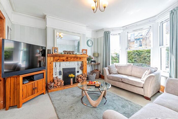 3 Bedroom End Of Terrace House For Sale In Kingswood Road, Gillingham, ME7