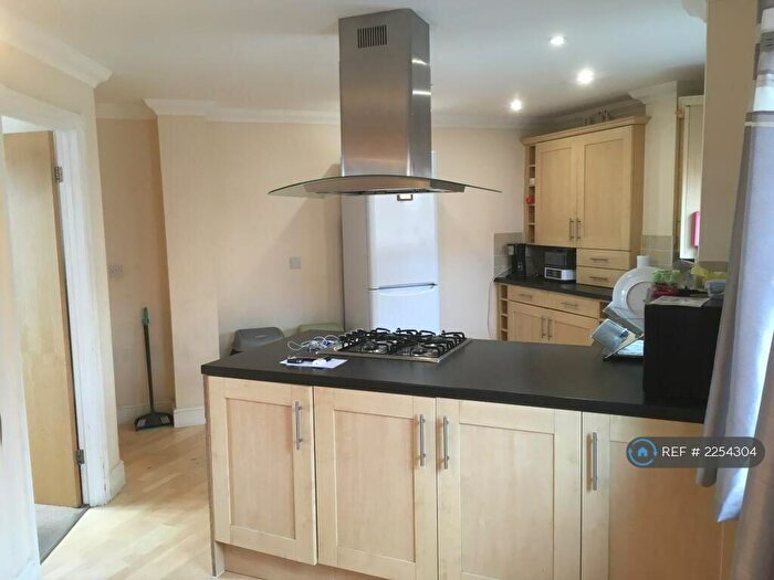 4 Bedroom Terraced House To Rent In Kirkwood Grove, Milton Keynes, MK5