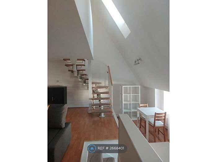 1 Bedroom Flat To Rent In The Old Drill Hall, Bristol, BS2