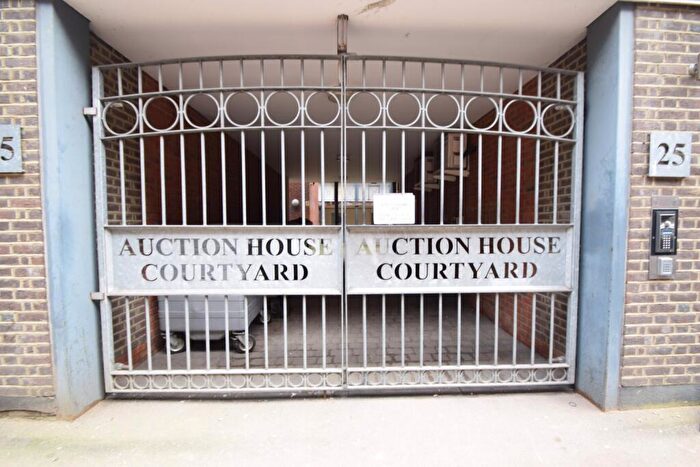 Studio To Rent In Auction House Courtyard, John Street, Luton, Bedfordshire, LU1