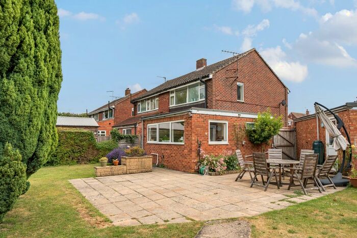 3 Bedroom Detached House To Rent In Ridgemount Close, Brockworth, GL3