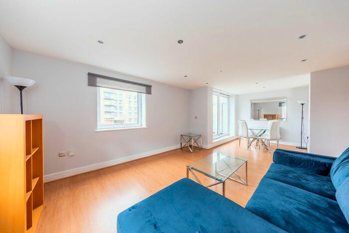 3 Bedroom Flat To Rent In Tradewinds, Wards Wharf Approach, London, E16