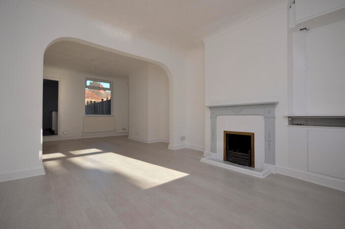 2 Bedroom House To Rent In Barnwell Street, Kettering, NN16