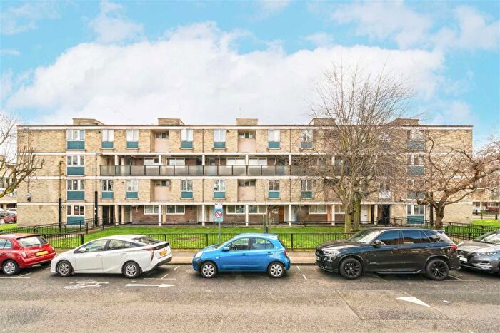2 Bedroom Flat For Sale In Smithy Street, London, E1