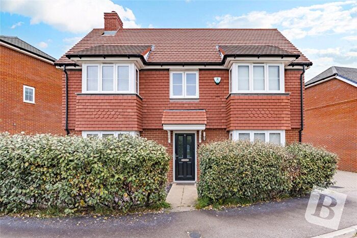 3 Bedroom Detached House For Sale In Harvest Lane, Gravesend, Kent, DA11