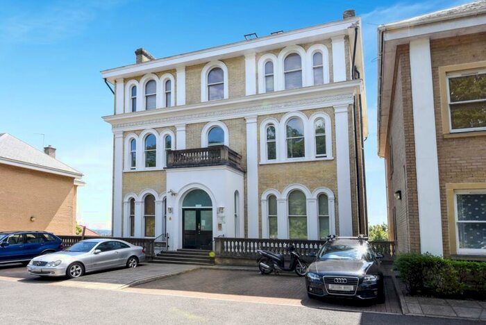 2 Bedroom Flat To Rent In Ross Road London, SE25