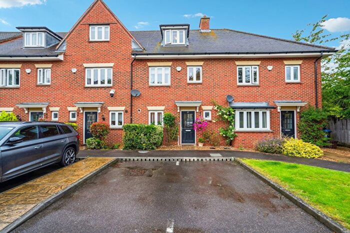 4 Bedroom Town House For Sale In Montague Close, Farnham Royal, SL2