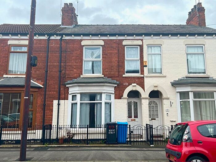 3 Bedroom Terraced House To Rent In Estcourt Street, Hull, HU9