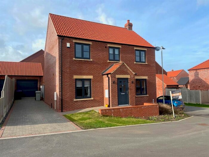 4 Bedroom Detached House To Rent In Bee Orchid Way, Louth, LN11