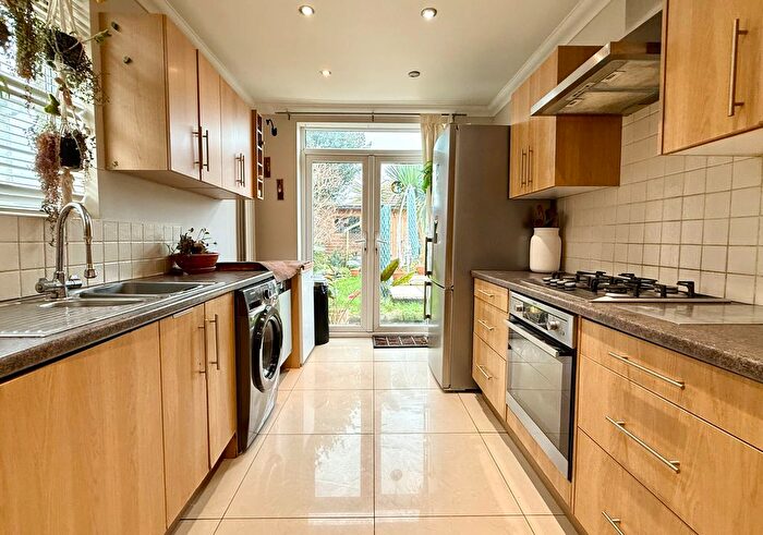 2 Bedroom Semi-detached Bungalow For Sale In Braemar Road, Gosport, PO13