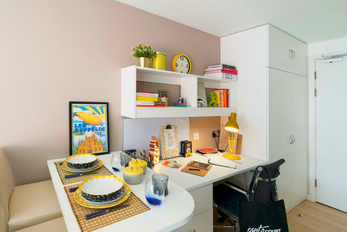 1 Bedroom House To Rent In Canto Court Old Street, London, London, EC1V