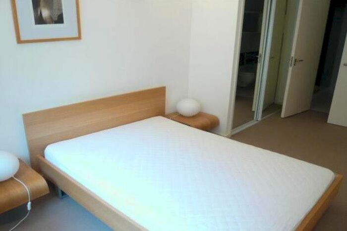 2 Bedroom Flat To Rent In Lumiere Building, Manchester, M15