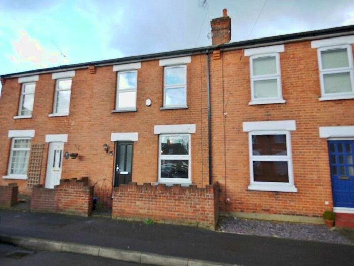 2 Bedroom Terraced House To Rent In North Road Avenue, Brentwood, Essex, CM14