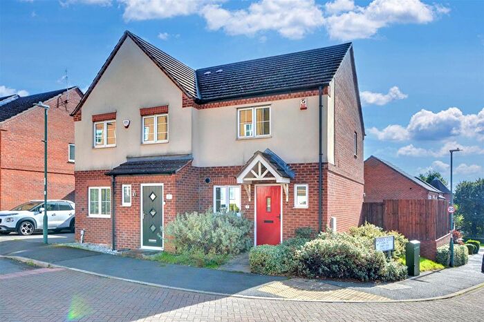 2 Bedroom Semi-detached House For Sale In Edmonstone Crescent, Nottingham, NG5