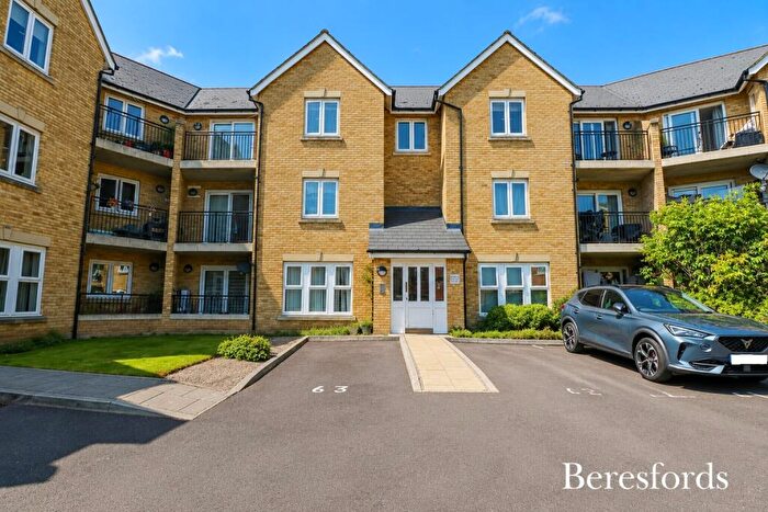 3 Bedroom Apartment For Sale In Mortimer Way, Witham, CM8