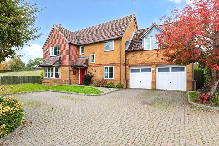 4 Bedroom Detached House To Rent In Mancroft Road, Aley Green, LU1