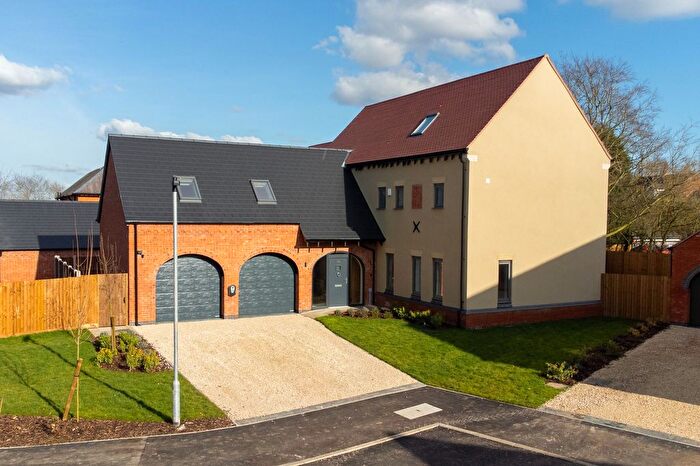 6 Bedroom Detached House For Sale In Desford Road, Kirby Muxloe, LE9