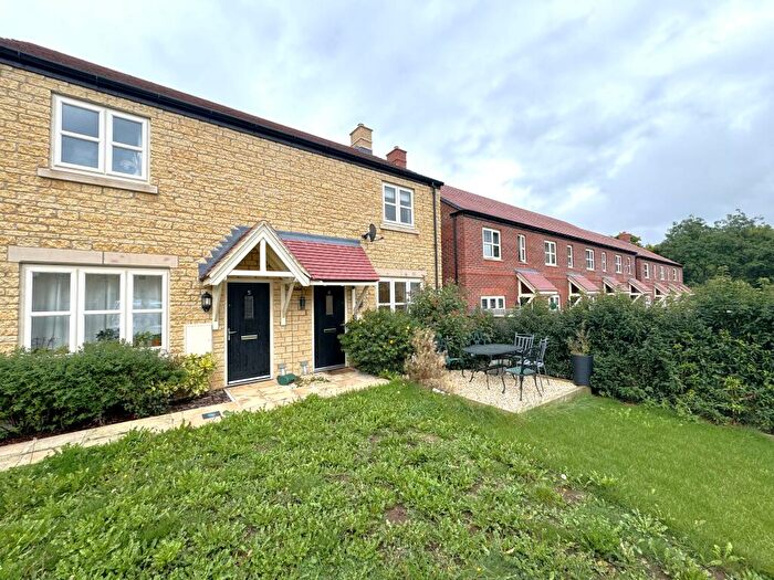 2 Bedroom House To Rent In Bedford Mews, Long Hanborough, Witney, OX29