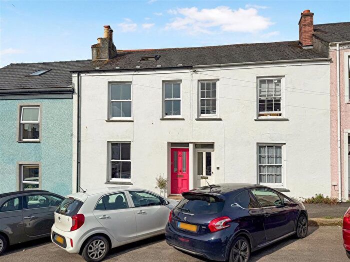 3 Bedroom Terraced House For Sale In Wellington Place, Falmouth, TR11