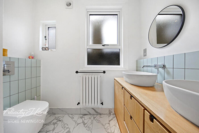 1 Bedroom Flat For Sale In Princess May Road, London, N16