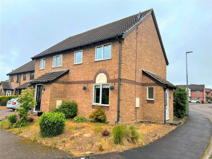 3 Bedroom Semi-Detached House To Rent In St. Margarets Drive, Norwich, Norfolk, NR7