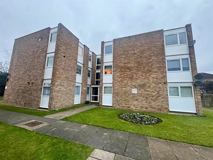 2 Bedroom Flat To Rent In Watermead Road, Farlington, PO6