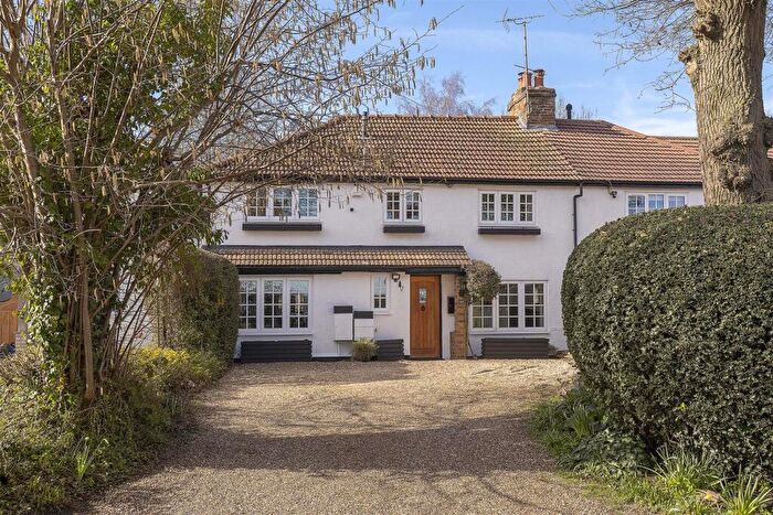 4 Bedroom Semi Detached House For Sale In Kimpton Road, Blackmore End, AL4