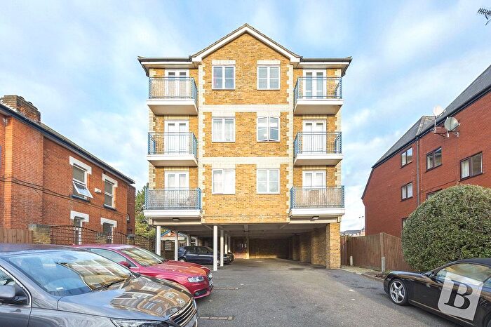 2 Bedroom Flat To Rent In Chipping Lodge, Western Road, Romford, RM1