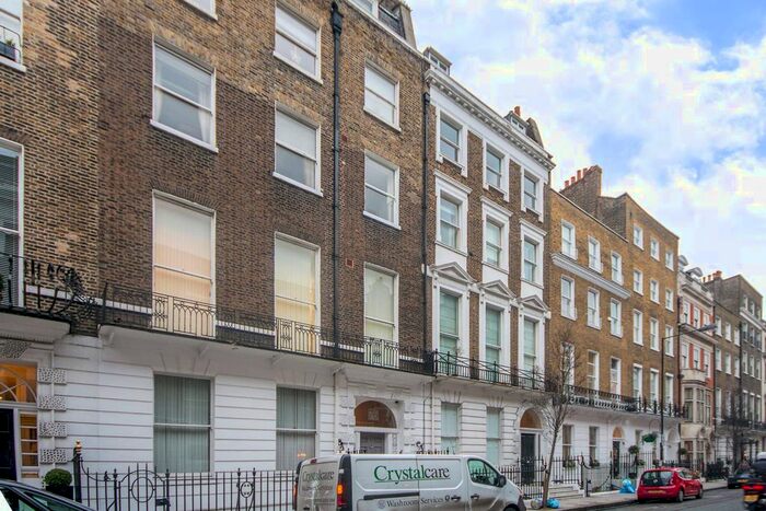 2 Bedroom Flat To Rent In Harley Street, Marylebone, London, W1G