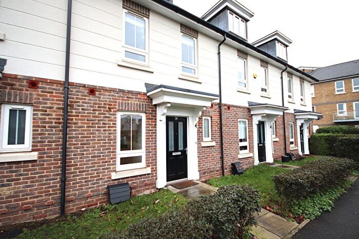 3 Bedroom Terraced House For Sale In Simpson Close, Maidenhead, SL6